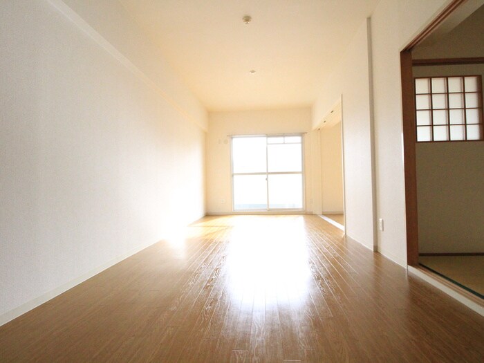 物件内観写真10　(内観写真)