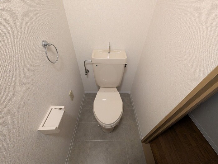 物件内観写真13　(トイレ)