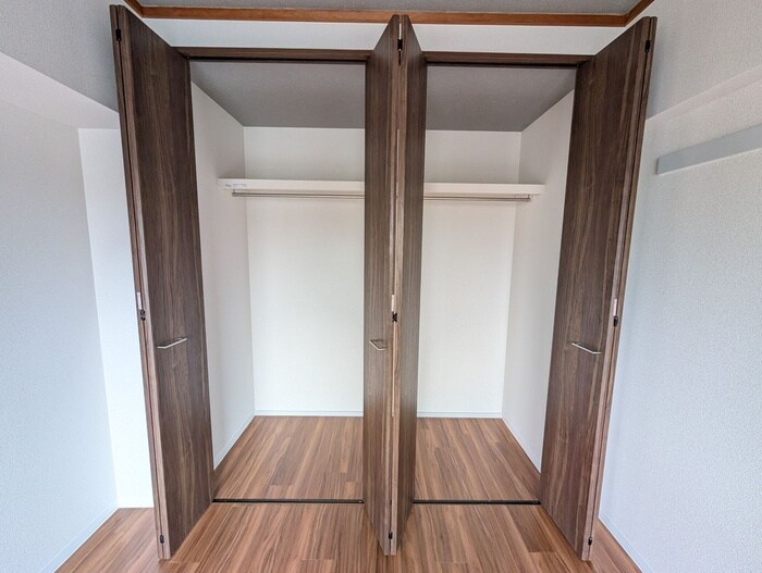 物件内観写真16　(収納)