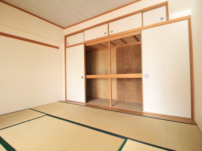 物件内観写真18　(居室)