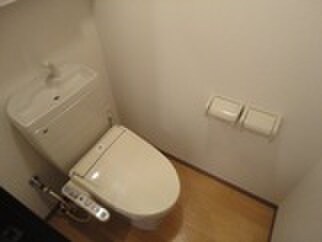 物件内観写真12　(トイレ)