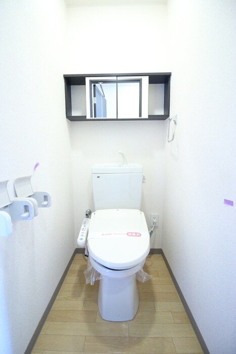 物件内観写真12　(トイレ)