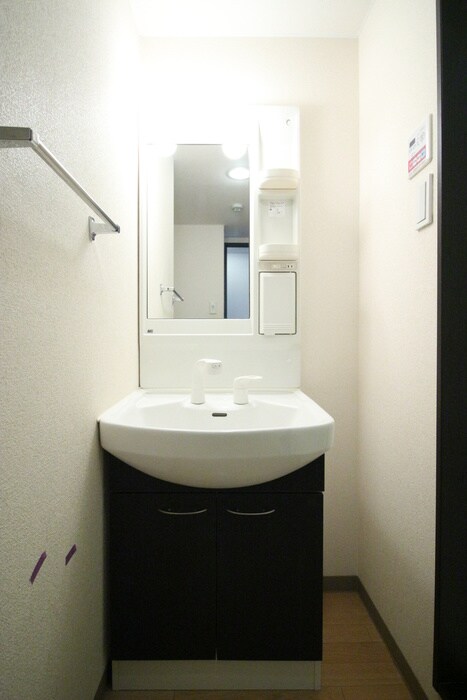 物件内観写真15　(洗面)