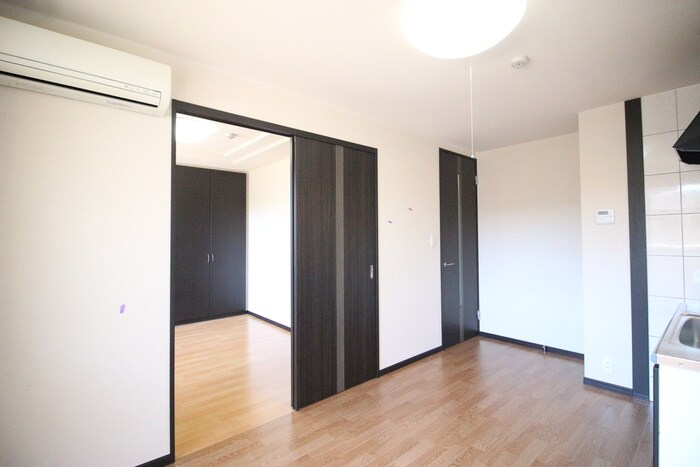 物件内観写真18　(居室)