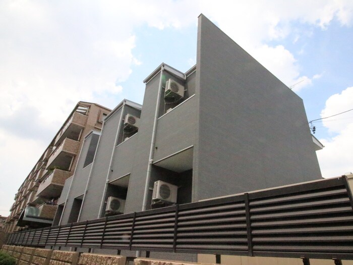 物件外観写真1　(外観写真)