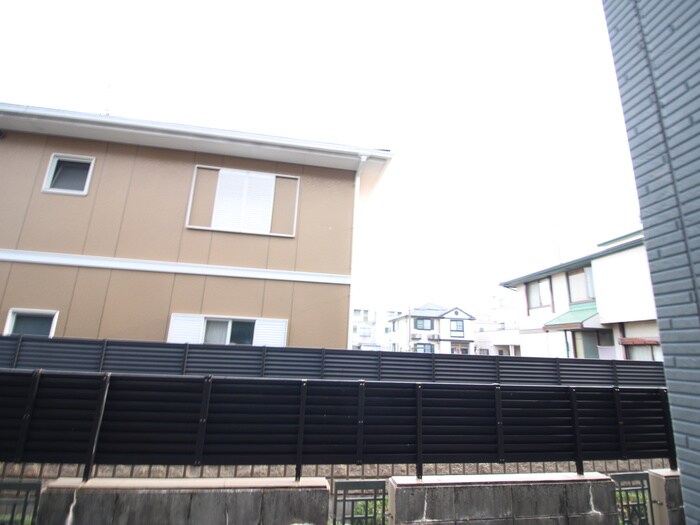 物件内観写真17　(室内からの展望)