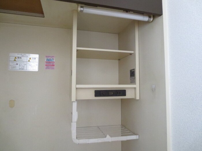 物件内観写真18　(収納)