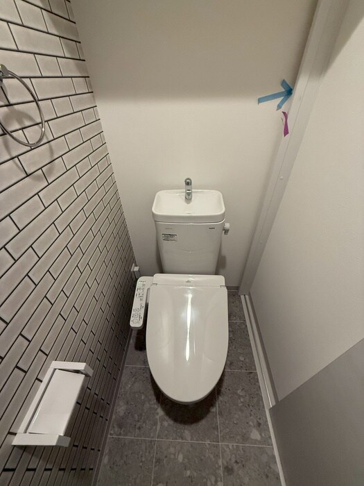 物件内観写真14　(トイレ)