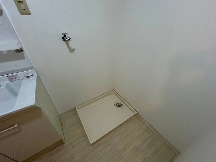 物件内観写真17　(洗濯機置場)