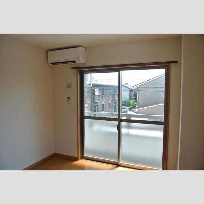 物件内観写真11　(居室)