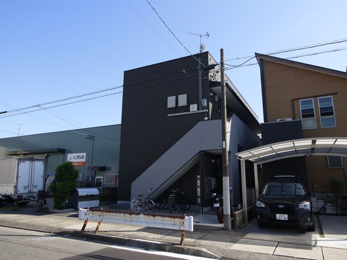 物件外観写真2　(外観写真)