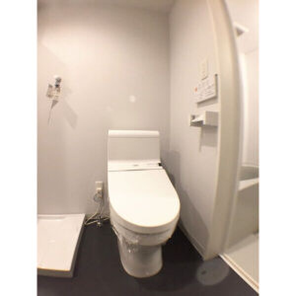 物件内観写真12　(トイレ)