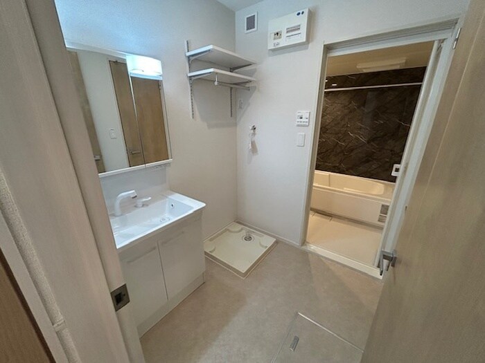 物件内観写真11　(洗面)