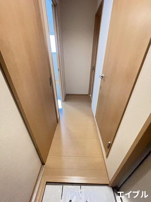 物件内観写真21　(玄関)