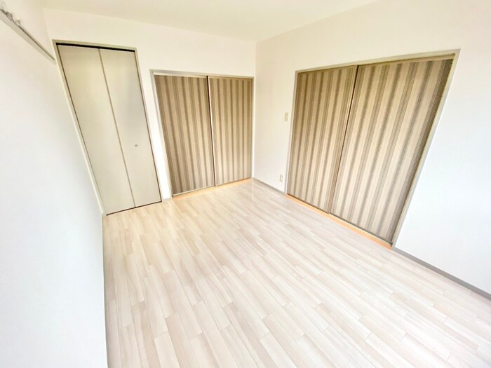 物件内観写真5　(居室)