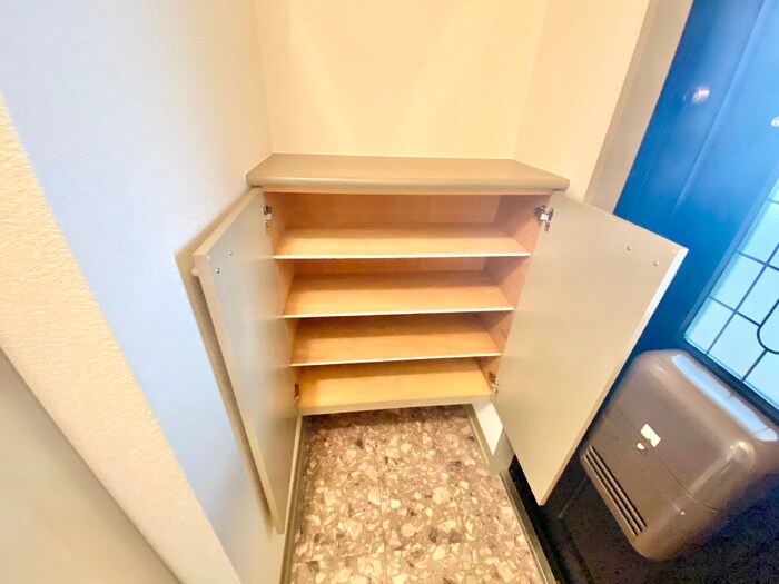 物件内観写真15　(靴箱)