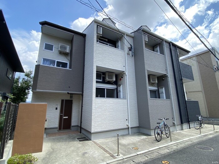 物件外観写真2　(外観写真)