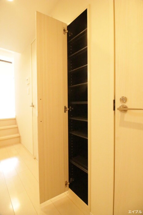 物件内観写真18　(靴箱)