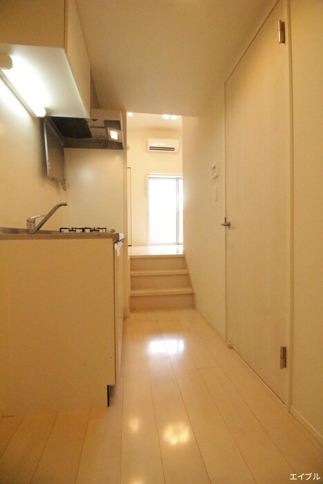 物件内観写真21　(廊下)