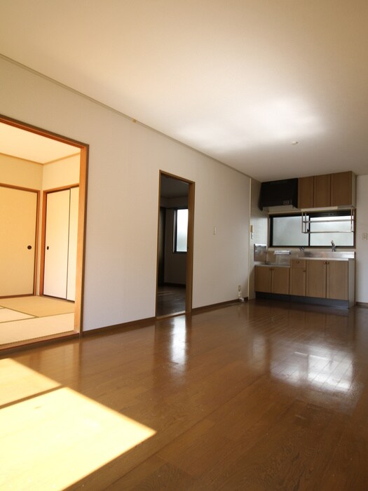 物件内観写真4　(居室)