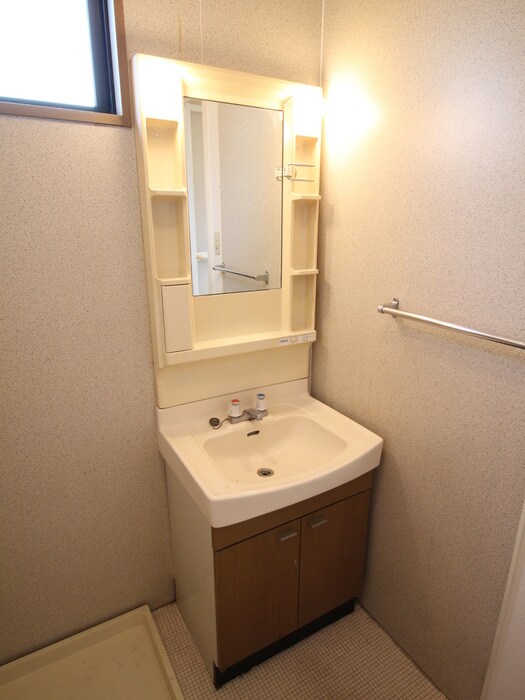 物件内観写真8　(洗面)