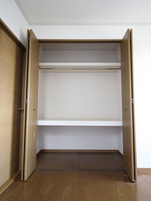 物件内観写真10　(収納)