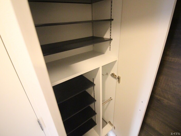 物件内観写真16　(靴箱)