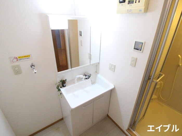 物件内観写真8　(洗面)