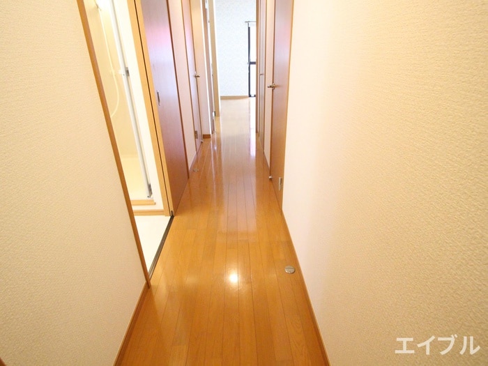 物件内観写真15　(玄関)