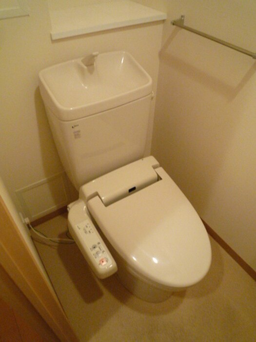 物件内観写真9　(トイレ)