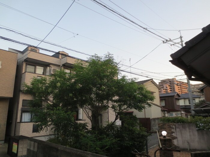 物件内観写真13　(室内からの展望)