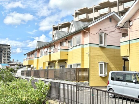 メイゾン岡田　Ｂ棟外観写真