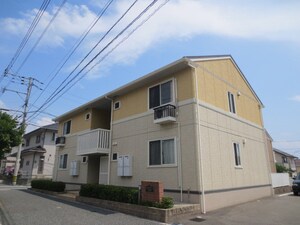 ロイヤルガ－デン山手通り外観写真