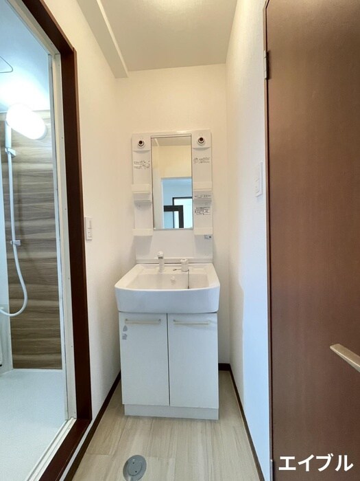 物件内観写真9　(洗面)