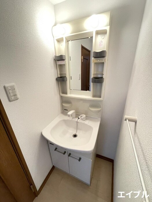 物件内観写真11　(洗面)