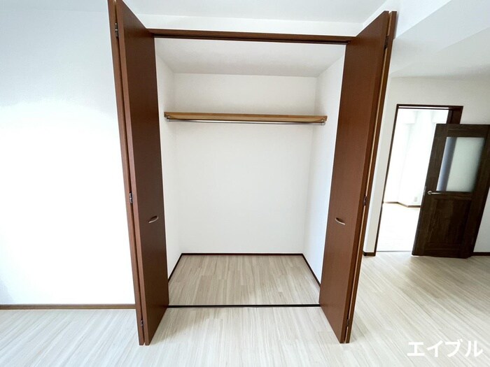 物件内観写真16　(収納)