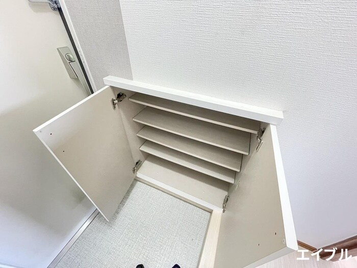 物件内観写真19　(靴箱)
