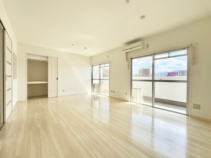 物件内観写真5　(居室)