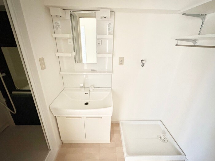 物件内観写真11　(洗面)