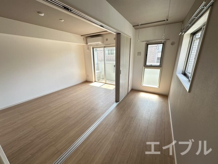 物件内観写真8　(居室)