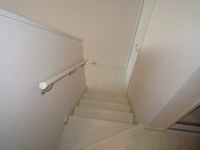 物件内観写真8　(廊下)