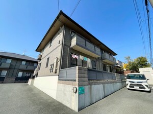 グランパルクＢ棟外観写真