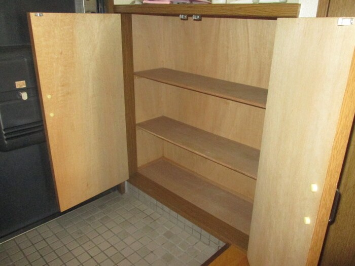 物件内観写真12　(靴箱)