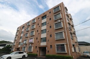 車屋第三ビル外観写真