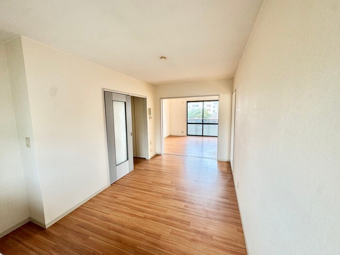 物件内観写真4　(居室)