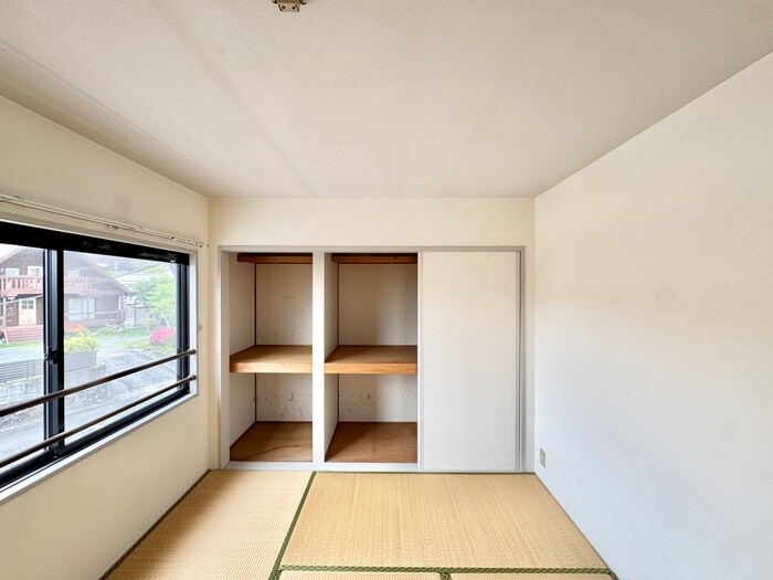 物件内観写真10　(収納)