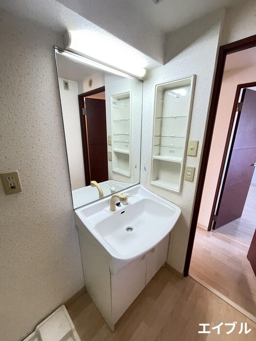 物件内観写真11　(洗面)