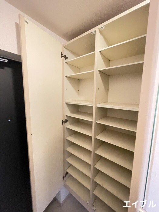 物件内観写真19　(靴箱)