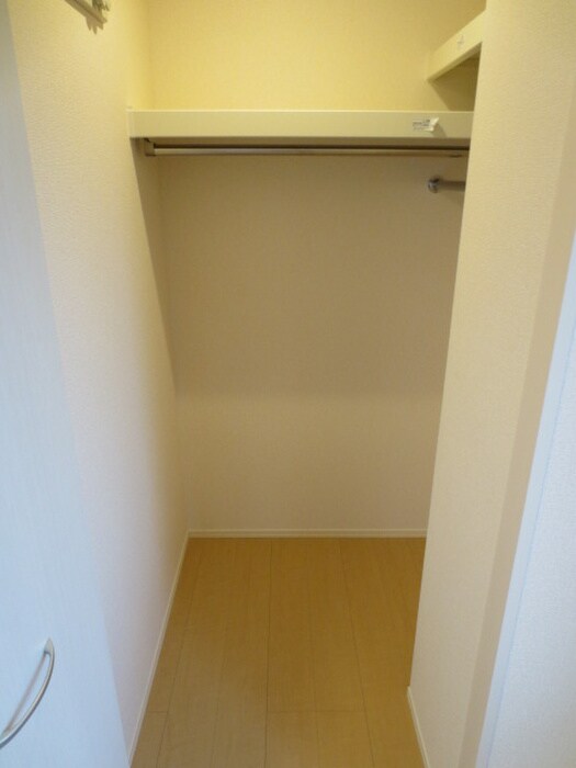 物件内観写真7　(収納)