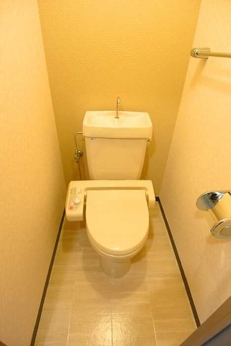 物件内観写真14　(トイレ)